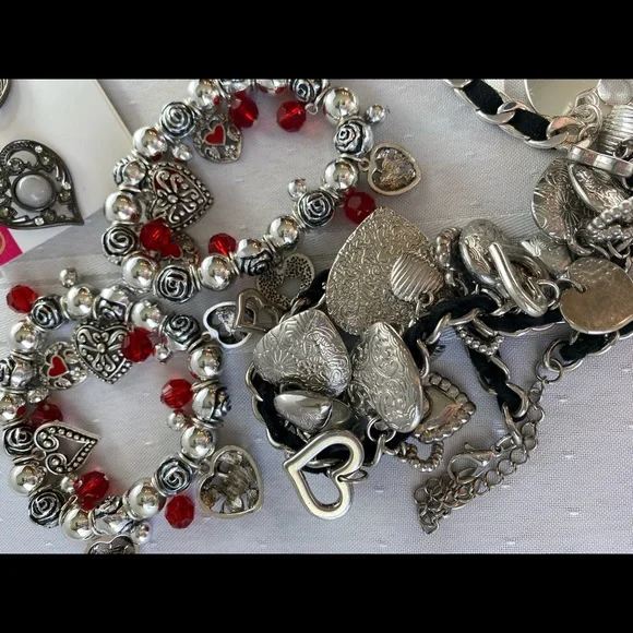 Heart-shaped Silver-tone Jewelry Lot - Picture 2 of 12